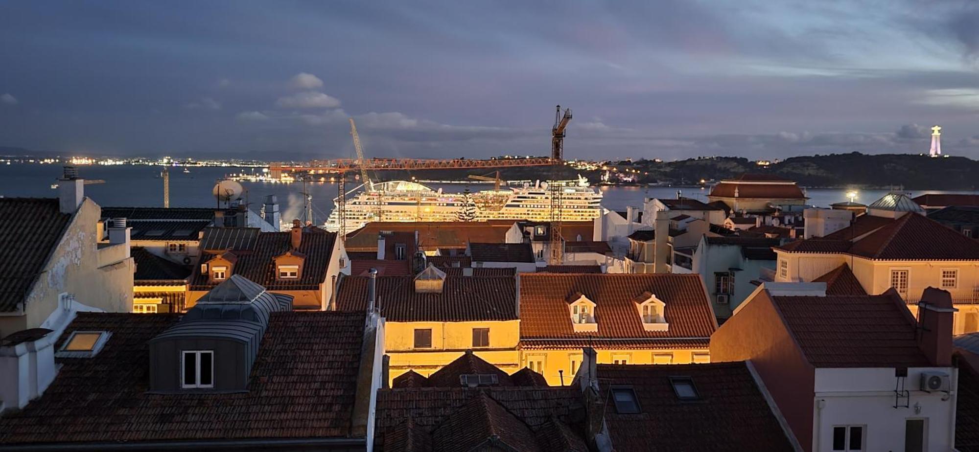 Designer Flats In Lapa By Lovelystay Lisbon Exterior photo